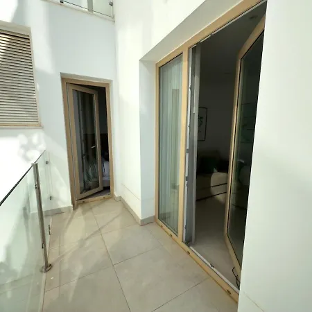 Seafront 2b With Pool, & Gym شقة تورّوكس كوستا