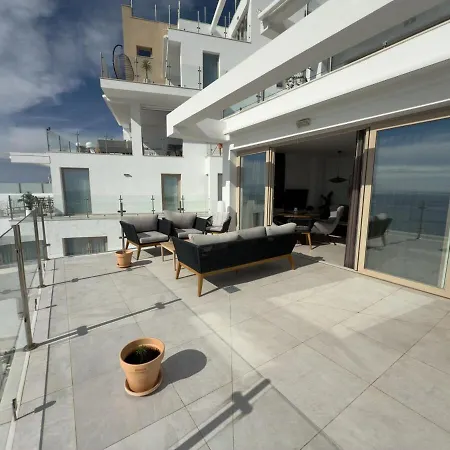 شقة Seafront 2b With Pool, & Gym تورّوكس كوستا