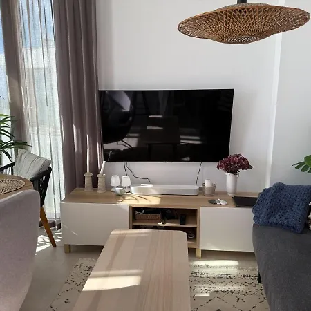 Seafront 2b With Pool, & Gym تورّوكس كوستا